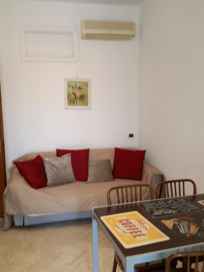 Gianna House Apartment Bari Bagian luar foto